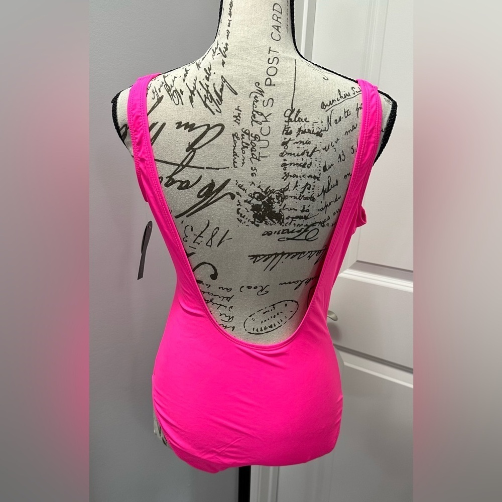 🌸 No Boundaries Junior's Classic One-Piece Swimsuit - Pink Sizzle (Size S, NWT) - Picture 4 of 12